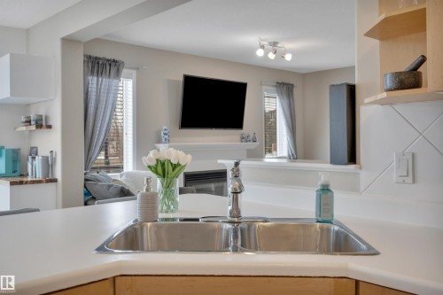 190 Keyport Circle, Leduc, AB - Indoor Photo Showing Kitchen With Double Sink