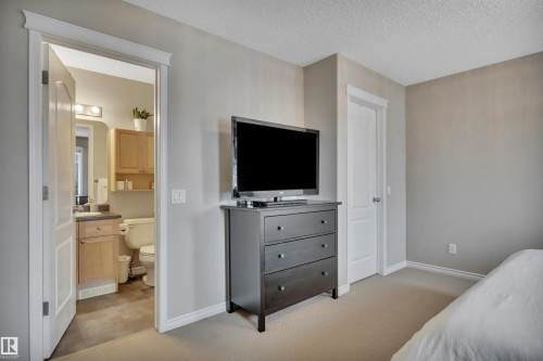 190 Keyport Circle, Leduc, AB - Indoor Photo Showing Bedroom