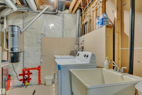 190 Keyport Circle, Leduc, AB - Indoor Photo Showing Other Room