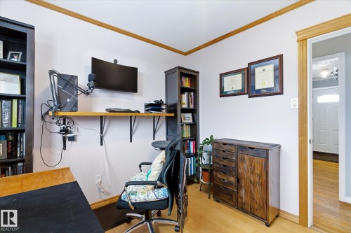 4315 105A Avenue, Edmonton, AB - Indoor