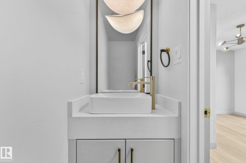 81 Willowdale Place, Edmonton, AB - Indoor Photo Showing Other Room