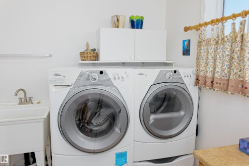 5238 43 Street, Barrhead, AB - Indoor Photo Showing Laundry Room