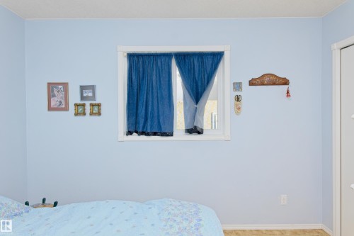 5238 43 Street, Barrhead, AB - Indoor Photo Showing Bedroom