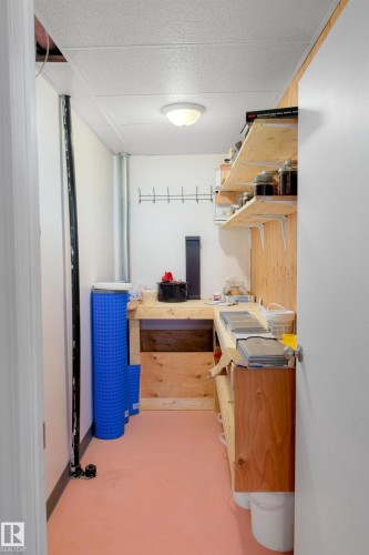 5238 43 Street, Barrhead, AB - Indoor