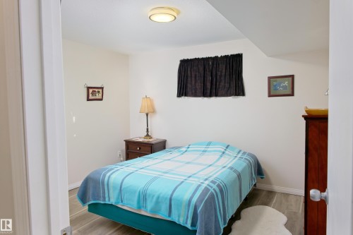 5238 43 Street, Barrhead, AB - Indoor Photo Showing Bedroom