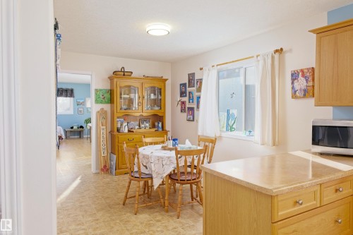 5238 43 Street, Barrhead, AB - Indoor Photo Showing Dining Room