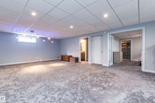 6247 162B Avenue, Edmonton, AB - Indoor