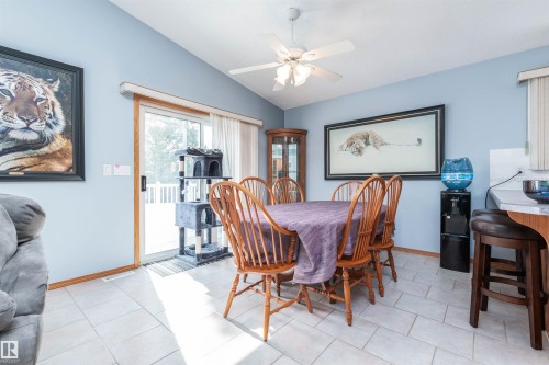 6247 162B Avenue, Edmonton, AB - Indoor Photo Showing Dining Room