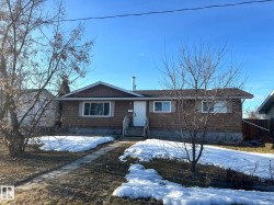 4912 55 Avenue  Wildwood, AB T0E 2M0