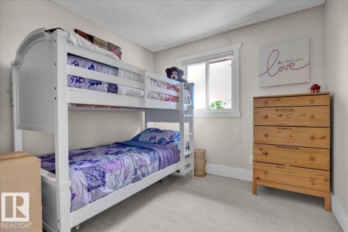 10027 173 Avenue, Edmonton, AB - Indoor Photo Showing Bedroom