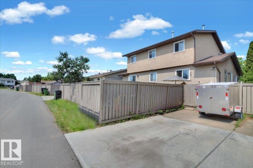 10027 173 Avenue, Edmonton, AB - Outdoor