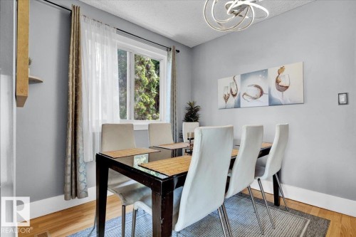 10027 173 Avenue, Edmonton, AB - Indoor Photo Showing Dining Room