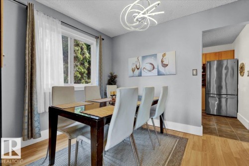 10027 173 Avenue, Edmonton, AB - Indoor Photo Showing Dining Room