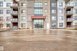 221 12804 140 Avenue  Edmonton, AB T6V 0M3