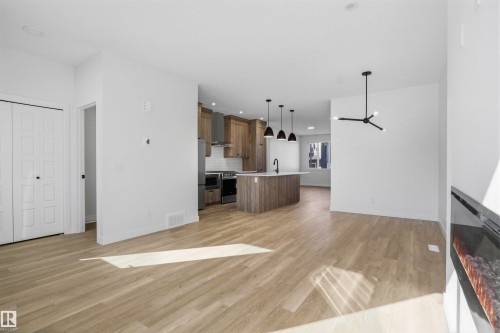 1227 Cristall Way, Edmonton, AB - Indoor