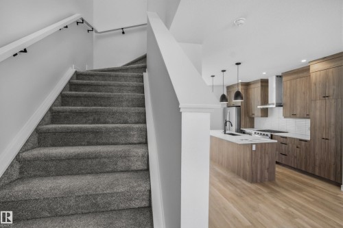 1227 Cristall Way, Edmonton, AB - Indoor