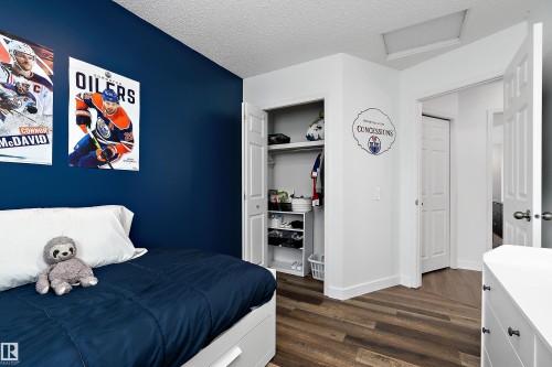 49 Deerbourne Drive, St. Albert, AB - Indoor Photo Showing Bedroom