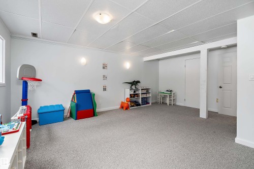 49 Deerbourne Drive, St. Albert, AB - Indoor Photo Showing Laundry Room