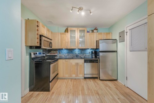 4 9835 82 Avenue, Edmonton, AB - Indoor Photo Showing Kitchen With Stainless Steel Kitchen