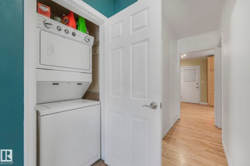 4 9835 82 Avenue, Edmonton, AB - Indoor Photo Showing Laundry Room