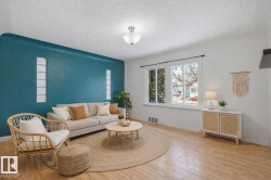 4 9835 82 Avenue Edmonton, AB T6E 1Y7