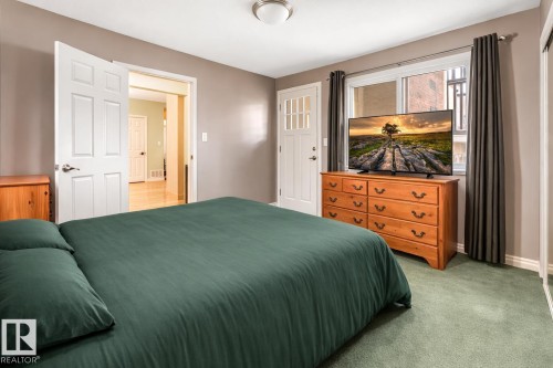 4 9835 82 Avenue, Edmonton, AB - Indoor Photo Showing Bedroom