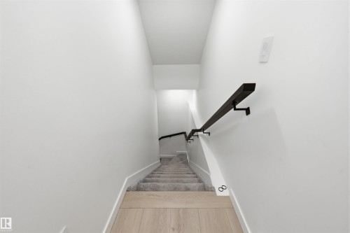 3 12204 121 Avenue, Edmonton, AB - Indoor Photo Showing Other Room