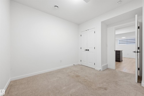 3 12204 121 Avenue, Edmonton, AB - Indoor Photo Showing Other Room