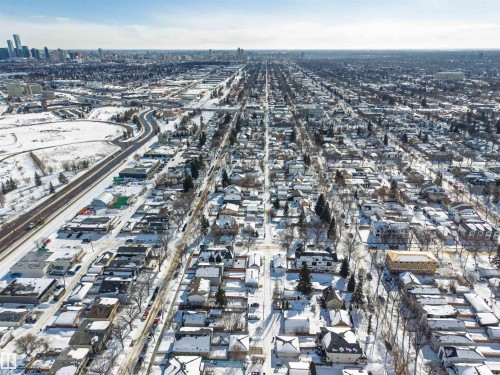 3 12204 121 Avenue, Edmonton, AB - Outdoor With View