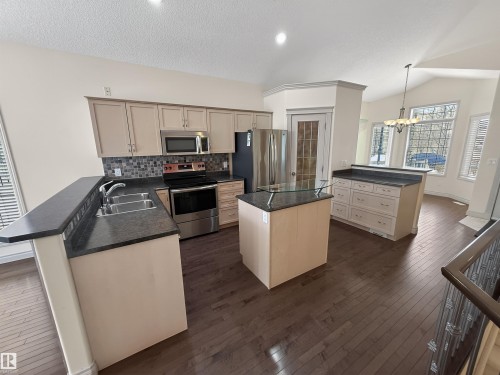 6 Briarwood Village, Stony Plain, AB - Indoor Photo Showing Kitchen With Double Sink