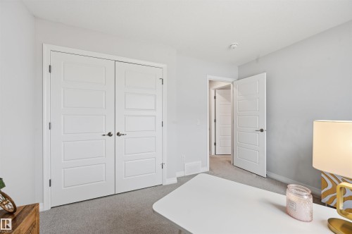 2520 206 Street, Edmonton, AB 