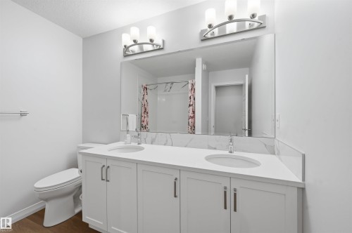 2520 206 Street, Edmonton, AB 