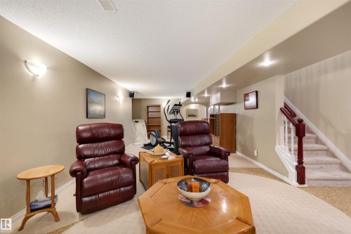 12219 42A Avenue, Edmonton, AB - Indoor Photo Showing Other Room