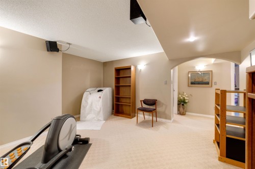 12219 42A Avenue, Edmonton, AB - Indoor