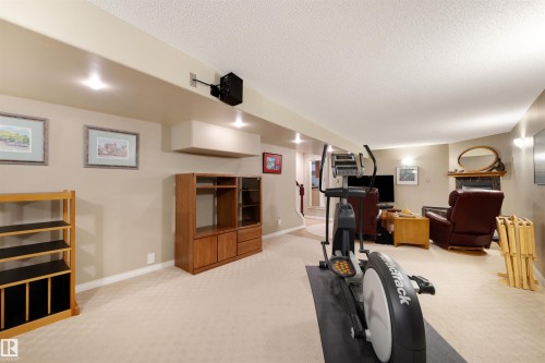 12219 42A Avenue, Edmonton, AB - Indoor