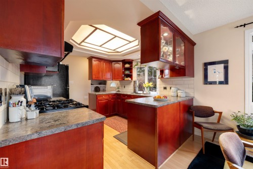 12219 42A Avenue, Edmonton, AB - Indoor Photo Showing Kitchen