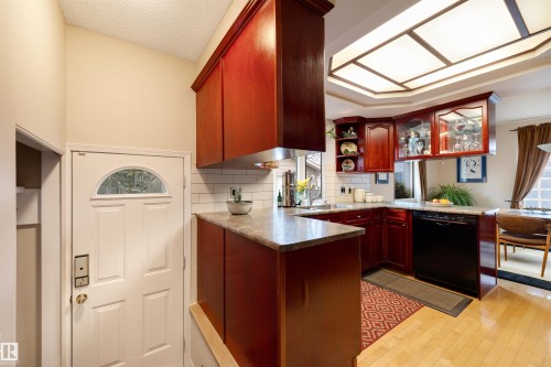 12219 42A Avenue, Edmonton, AB - Indoor Photo Showing Kitchen