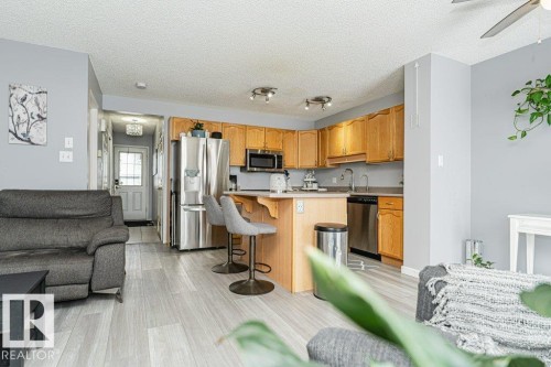 9136 166 Avenue, Edmonton, AB - Indoor