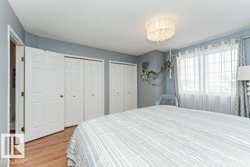 9136 166 Avenue, Edmonton, AB - Indoor Photo Showing Bedroom