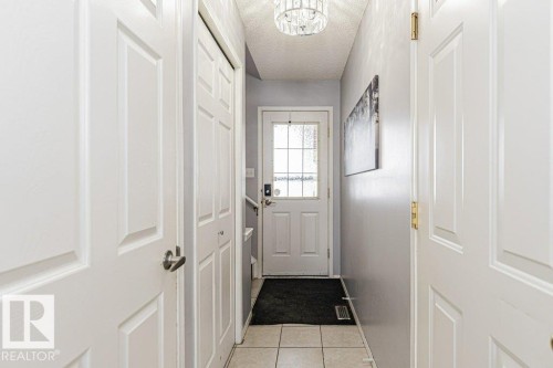 9136 166 Avenue, Edmonton, AB - Indoor Photo Showing Other Room