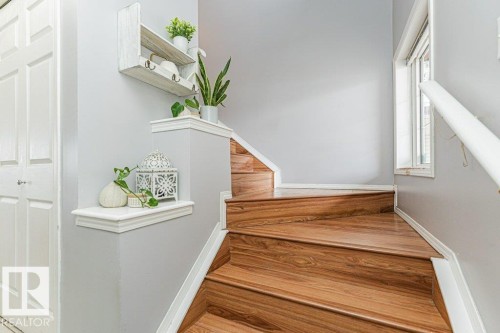 9136 166 Avenue, Edmonton, AB - Indoor Photo Showing Other Room