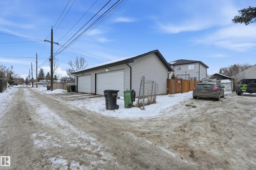 10736 149 Street, Edmonton, AB - Outdoor