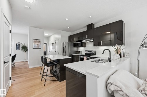10736 149 Street, Edmonton, AB - Indoor Photo Showing Kitchen With Stainless Steel Kitchen With Upgraded Kitchen