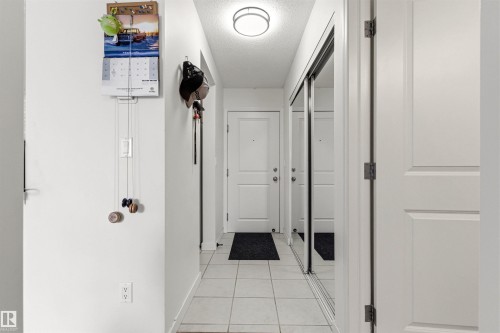 413 17003 67 Avenue, Edmonton, AB - Indoor Photo Showing Other Room