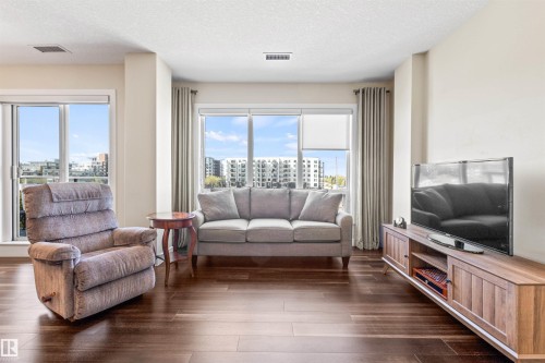 404 2755 109 Street, Edmonton, AB - Indoor Photo Showing Living Room