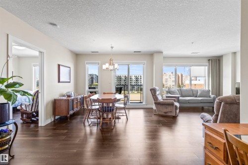 404 2755 109 Street, Edmonton, AB - Indoor Photo Showing Living Room