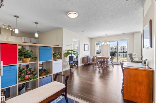 404 2755 109 Street, Edmonton, AB - Indoor