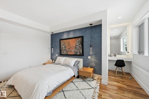 44B Valleyview Crescent, Edmonton, AB - Indoor Photo Showing Bedroom