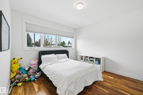 44B Valleyview Crescent, Edmonton, AB - Indoor Photo Showing Bedroom