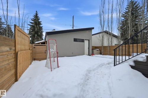 44B Valleyview Crescent, Edmonton, AB - Outdoor With Exterior